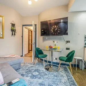 Stylish Abode Apartment Edinburgh